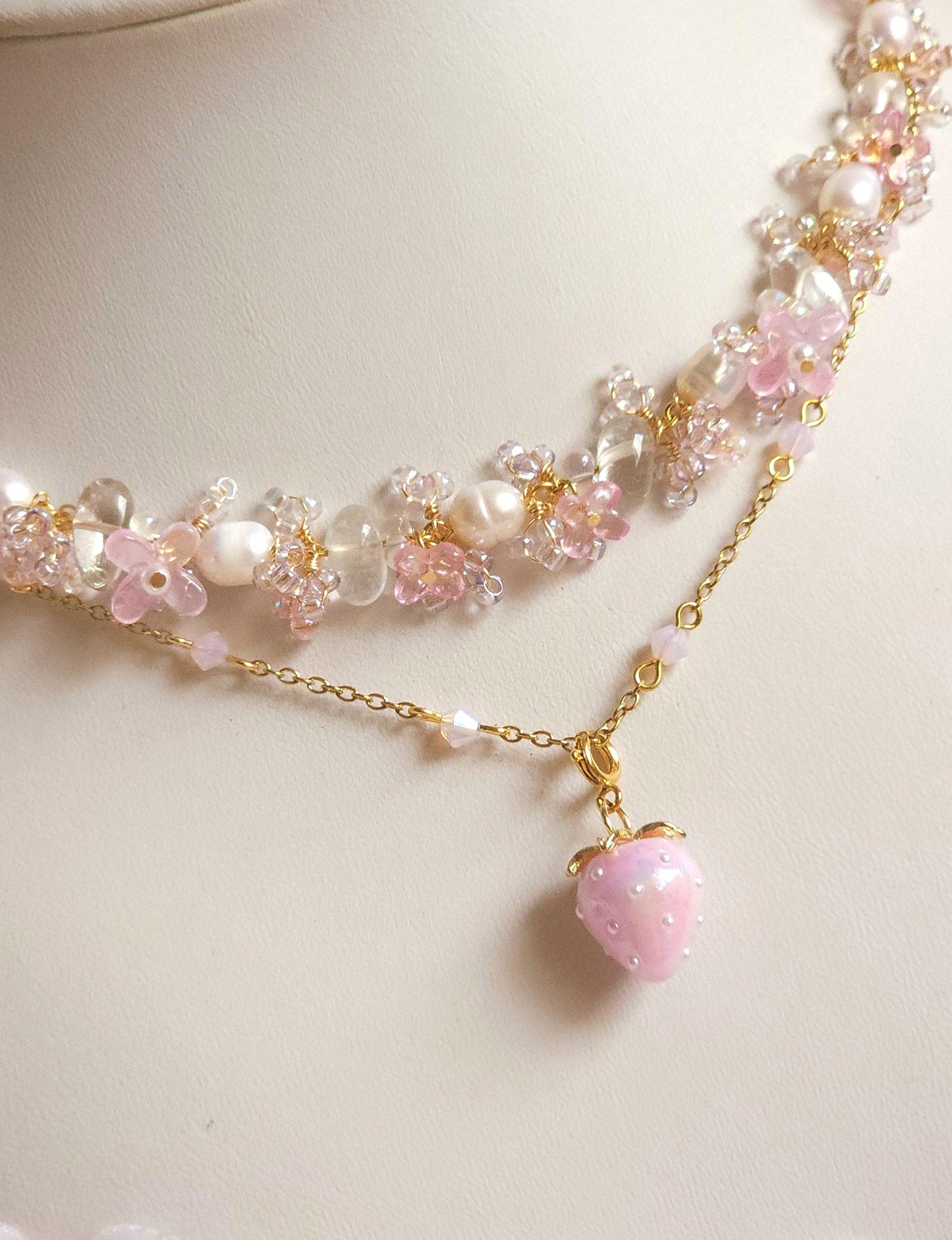 Lilac Strawberry Crystal Choker (Detachable Pendant)