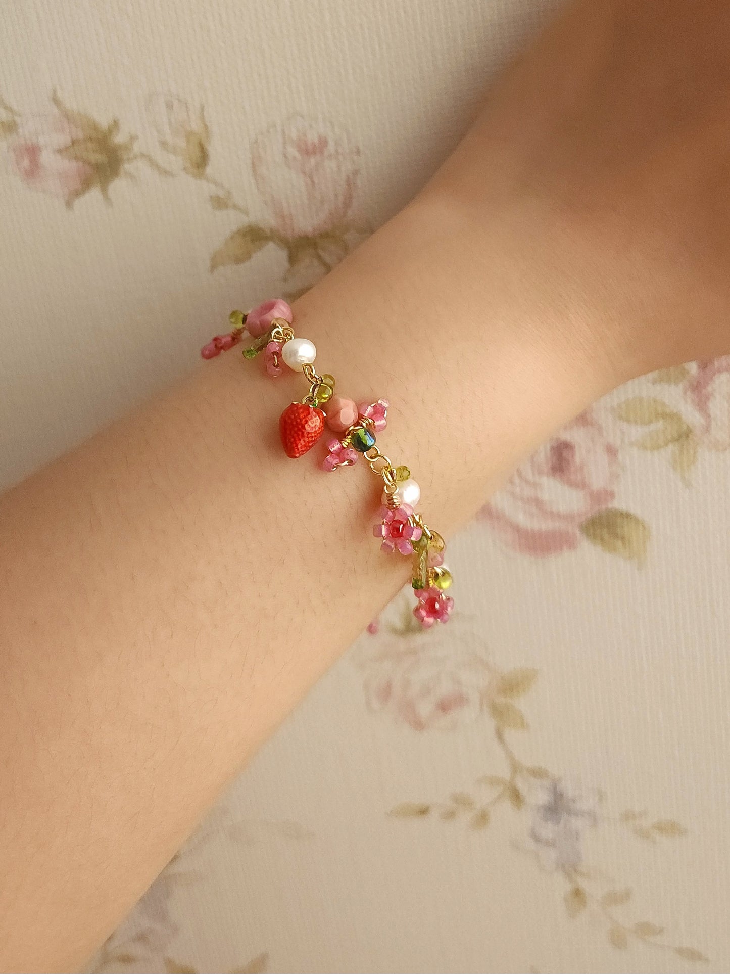 Strawberry Shortcake Pearl Bracelet