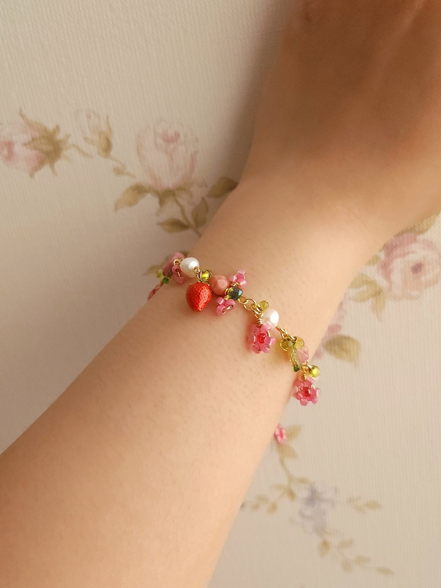 Strawberry Shortcake Pearl Bracelet