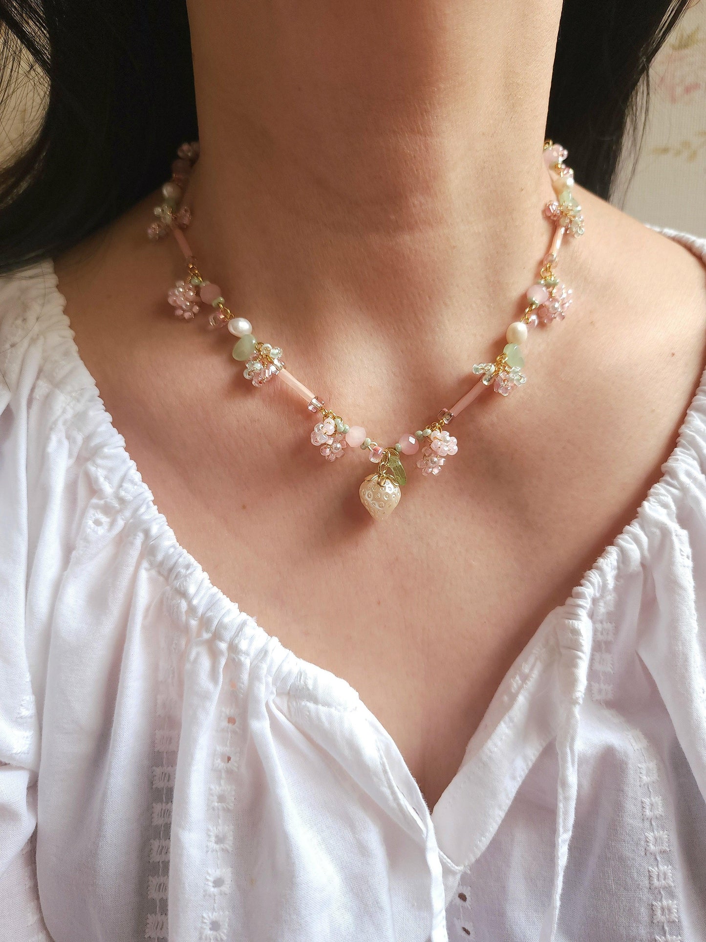 Graceful Pearl Strawberry Necklace