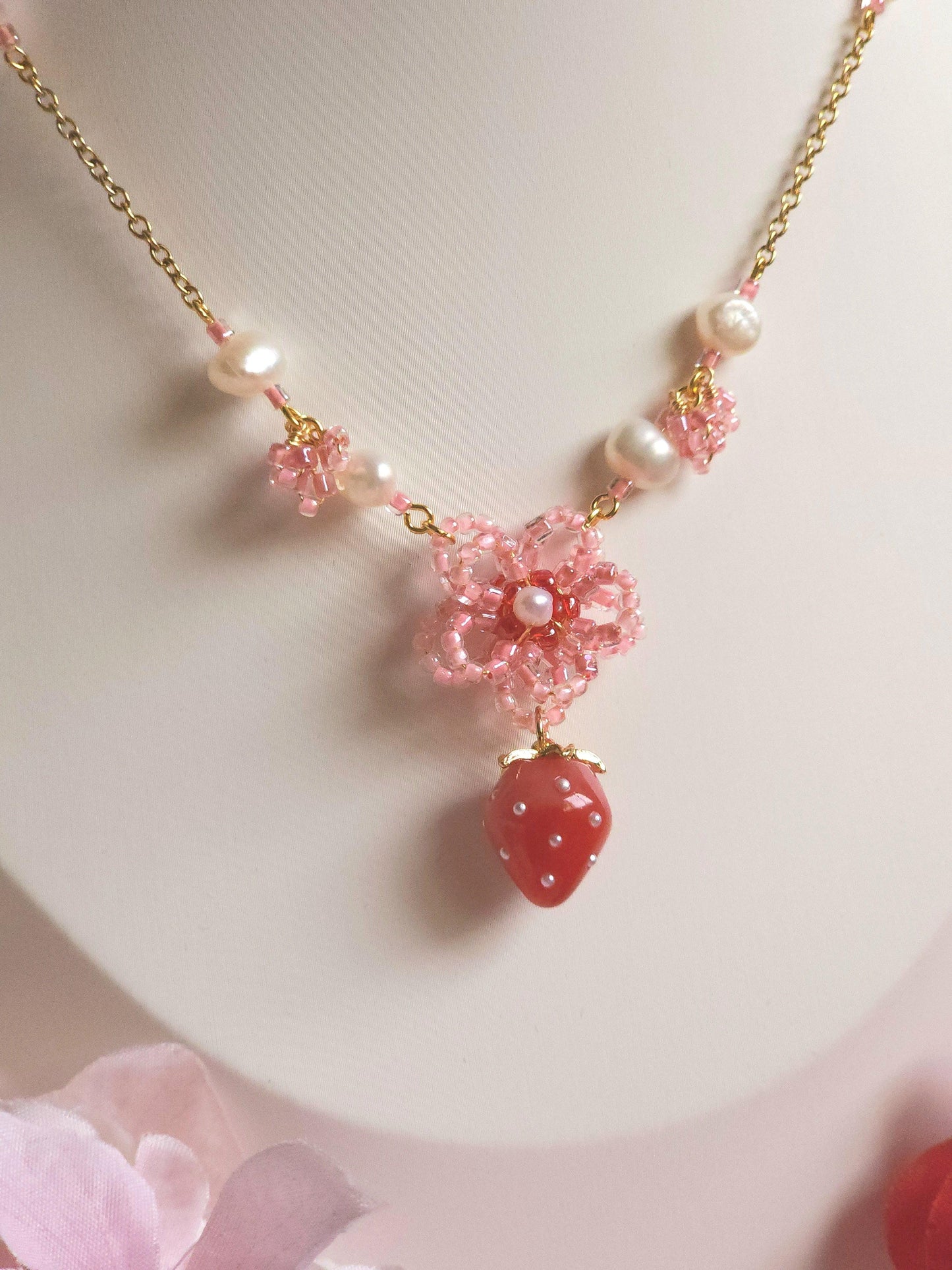 Berry Kisses Pearl Necklace