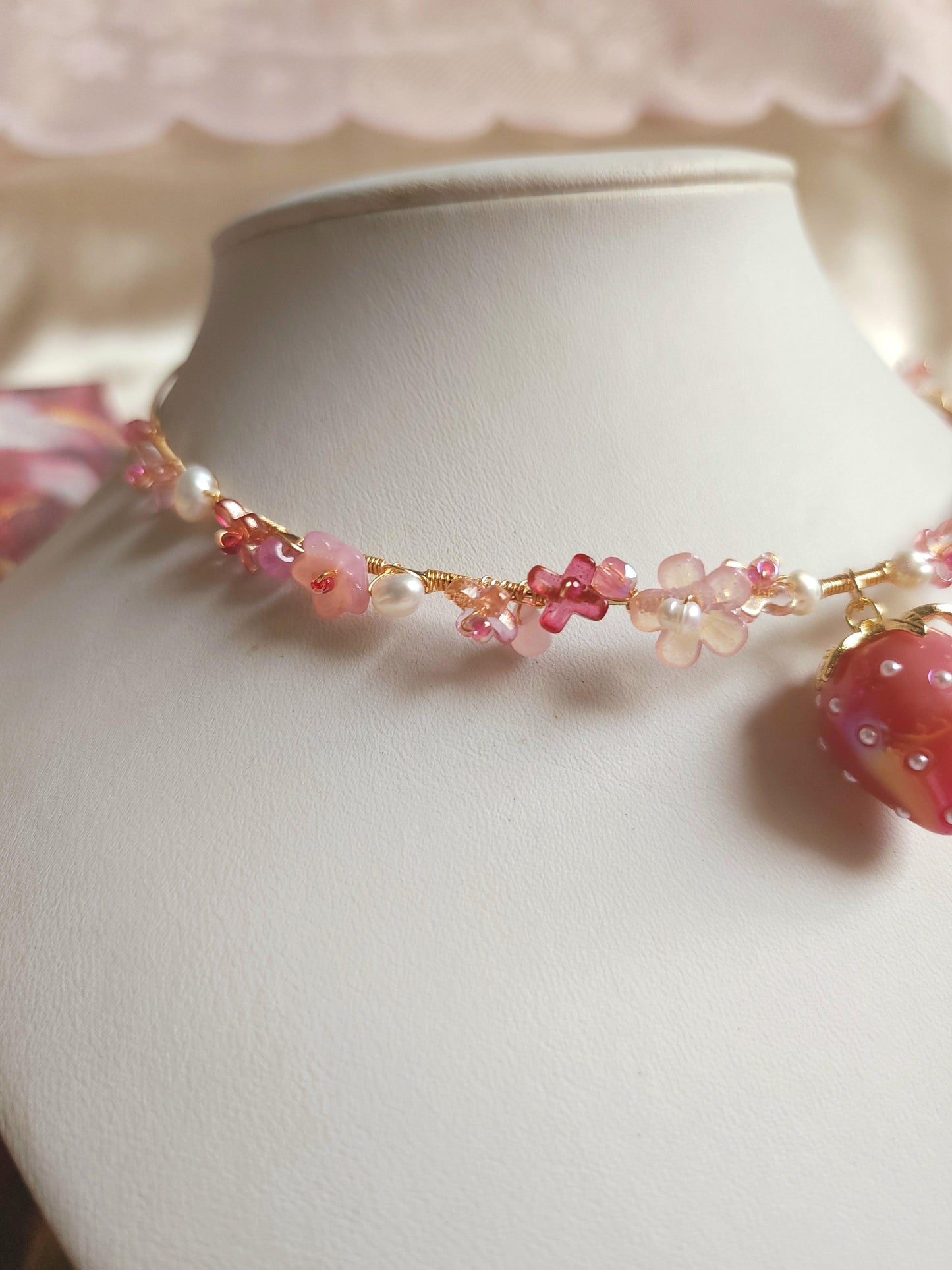 Sunlit Berry Garden Wire-wrapped Choker