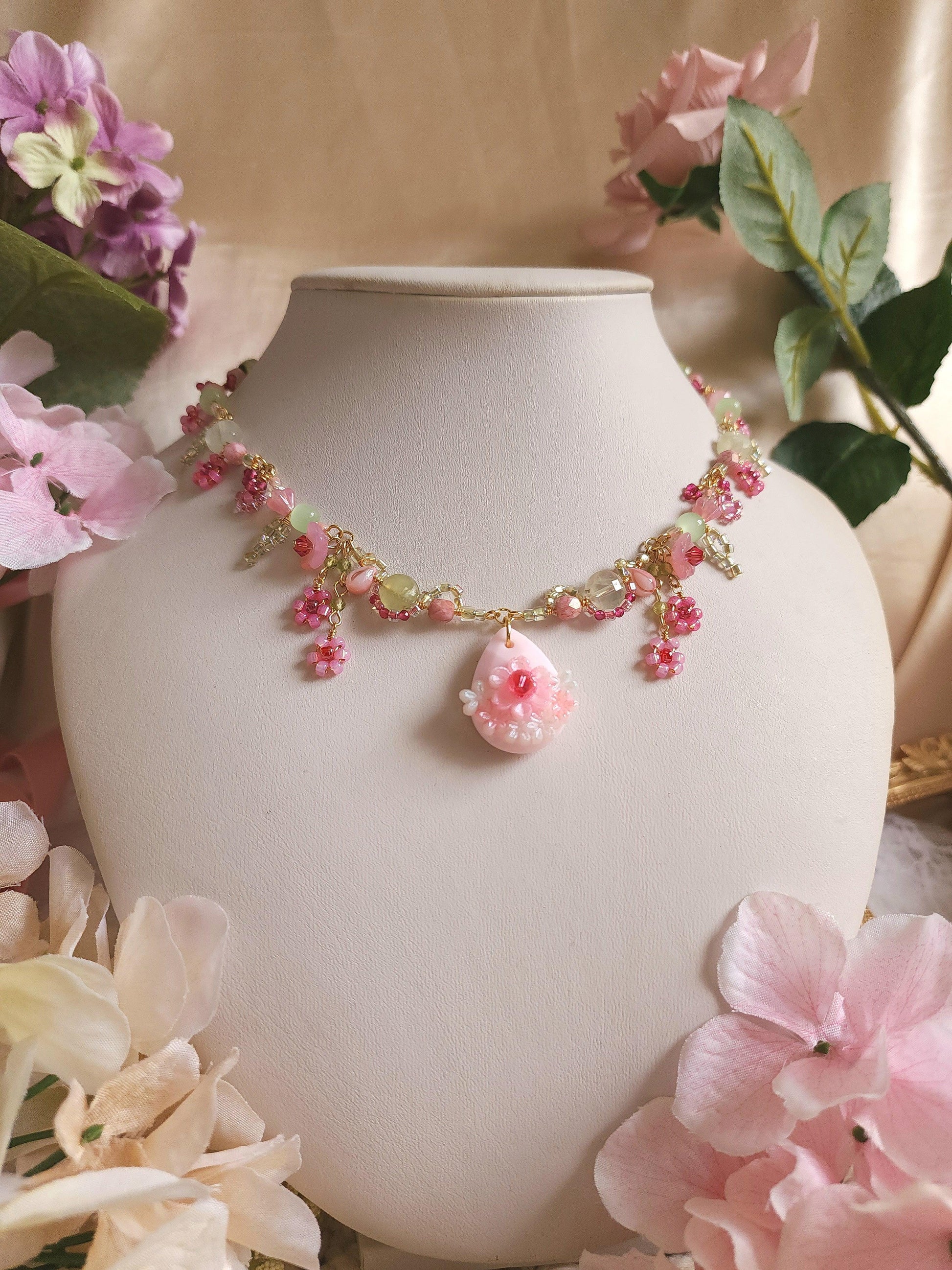 Vintage Charm Spring Jewels Necklace - By Cocoyu