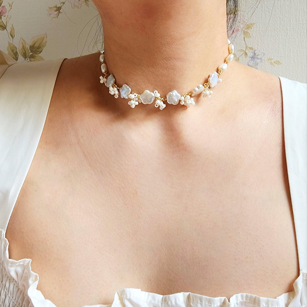 
                  
                    White Flower Pearl Choker - By Cocoyu
                  
                